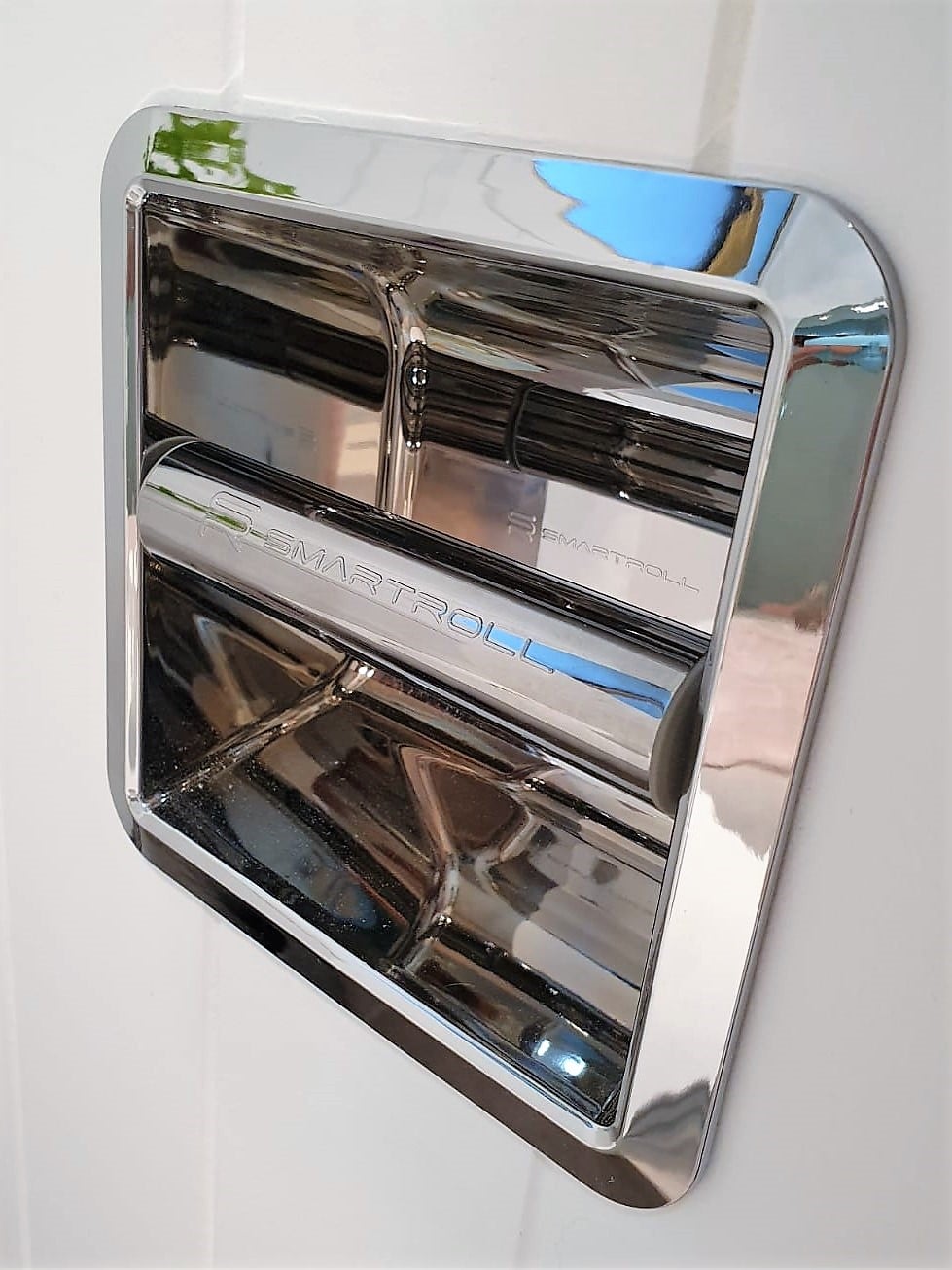 SmartRoll Chrome, Contemporary Finish